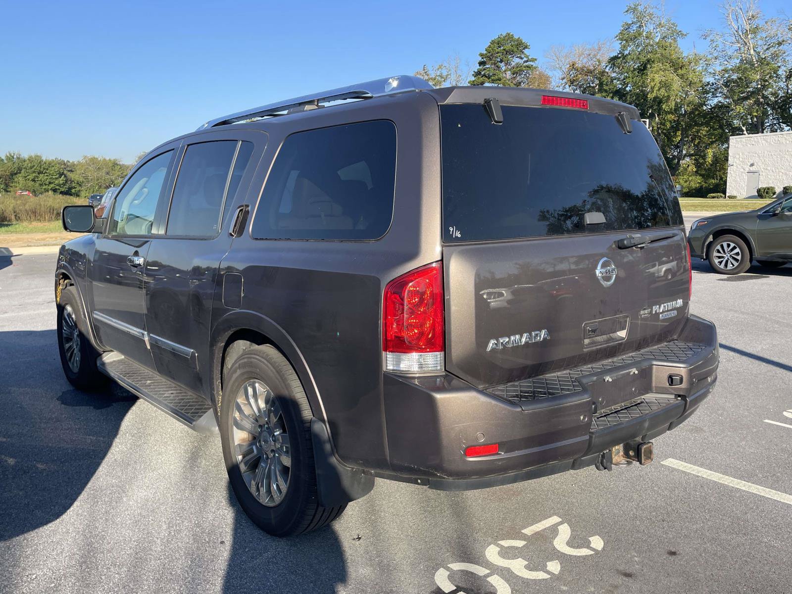 Used 2015 Nissan Armada Platinum AWD/4WD image 3