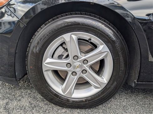 Used 2022 Chevrolet Malibu LS image 17