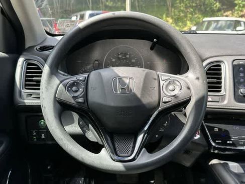 Used 2022 Honda HR-V EX image 8