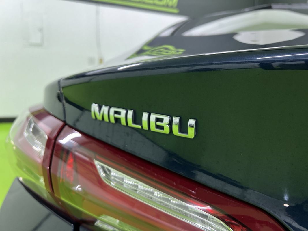 Used 2022 Chevrolet Malibu LT FWD image 12