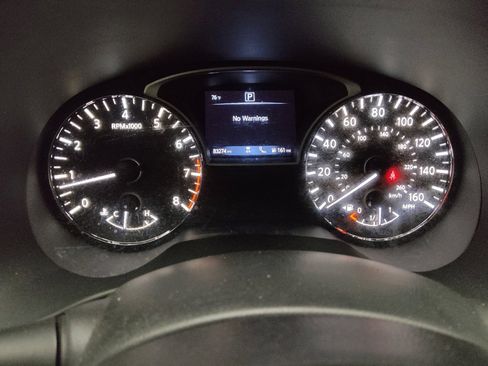 Used 2020 Nissan Pathfinder Platinum w/ Cargo Package image 23