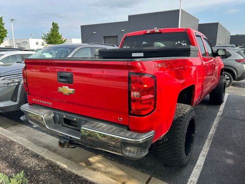 Used 2018 Chevrolet Silverado 1500 LT AWD/4WD image 3