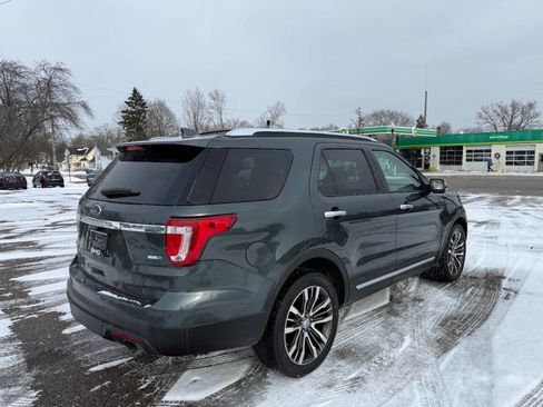 Used 2016 Ford Explorer Platinum image 5