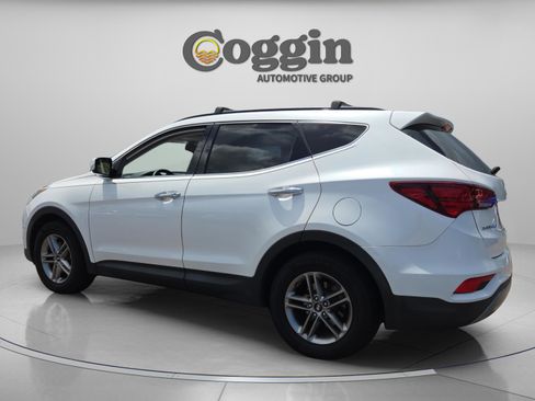 Used 2017 Hyundai Santa Fe Sport FWD image 3