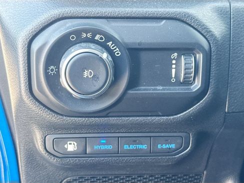 Used 2023 Jeep Wrangler Unlimited AWD/4WD image 11