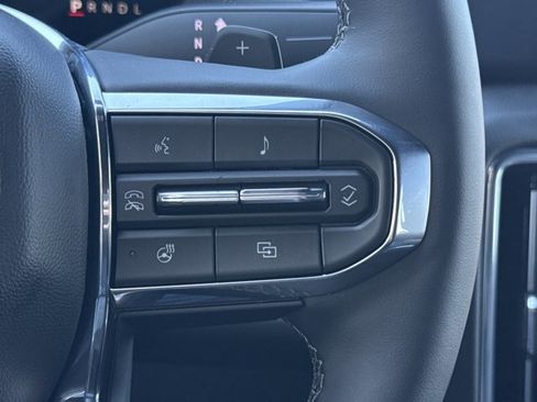 New 2026 GMC Yukon Denali w/ Denali Reserve Package AWD/4WD image 25