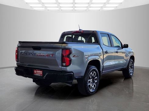 Used 2024 Chevrolet Colorado Z71 w/ Z71 Convenience Package 2 image 5