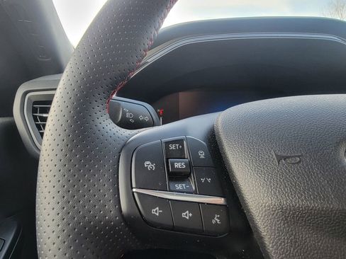 Used 2024 Ford Escape ST-Line w/ Tech Pack #1 image 17