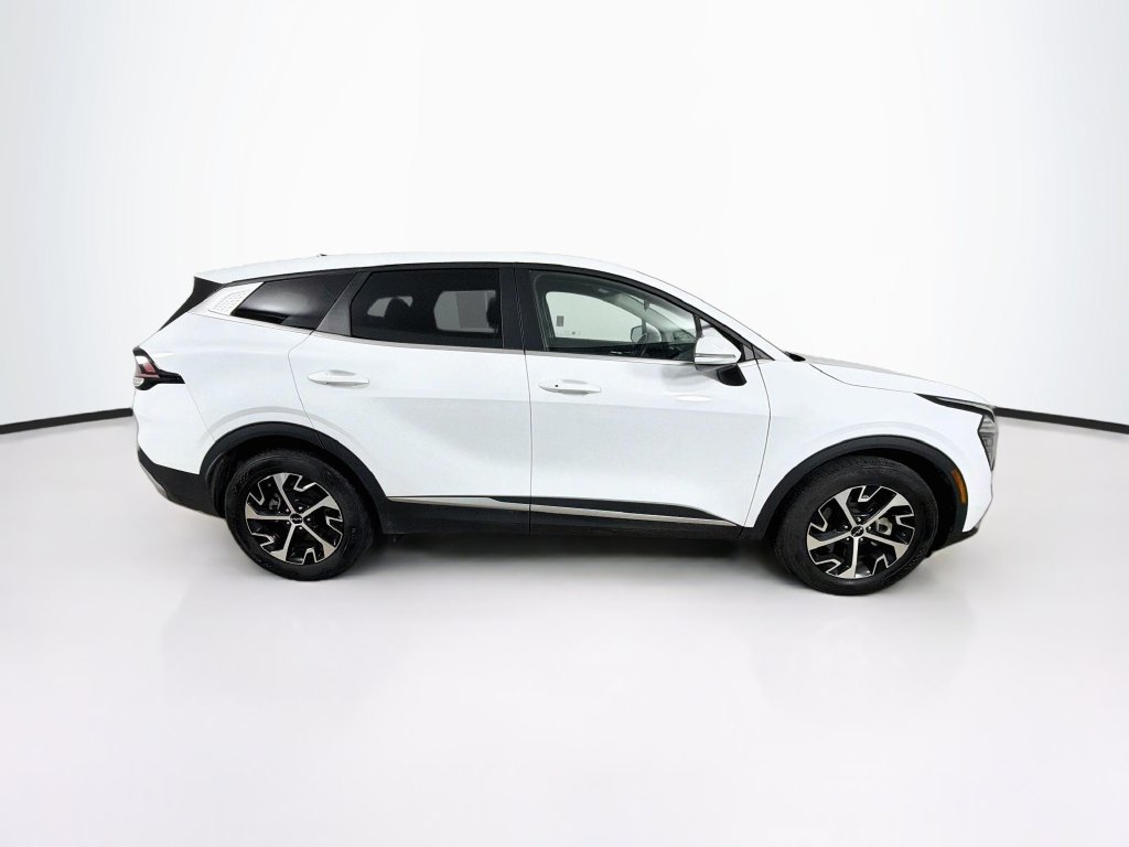 Used 2024 Kia Sportage EX FWD image 4