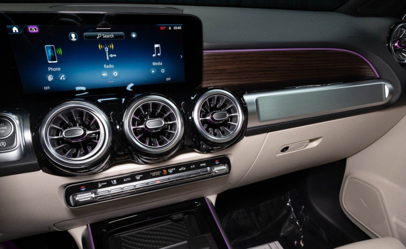 New 2026 Mercedes-Benz GLB 250 4MATIC image 31
