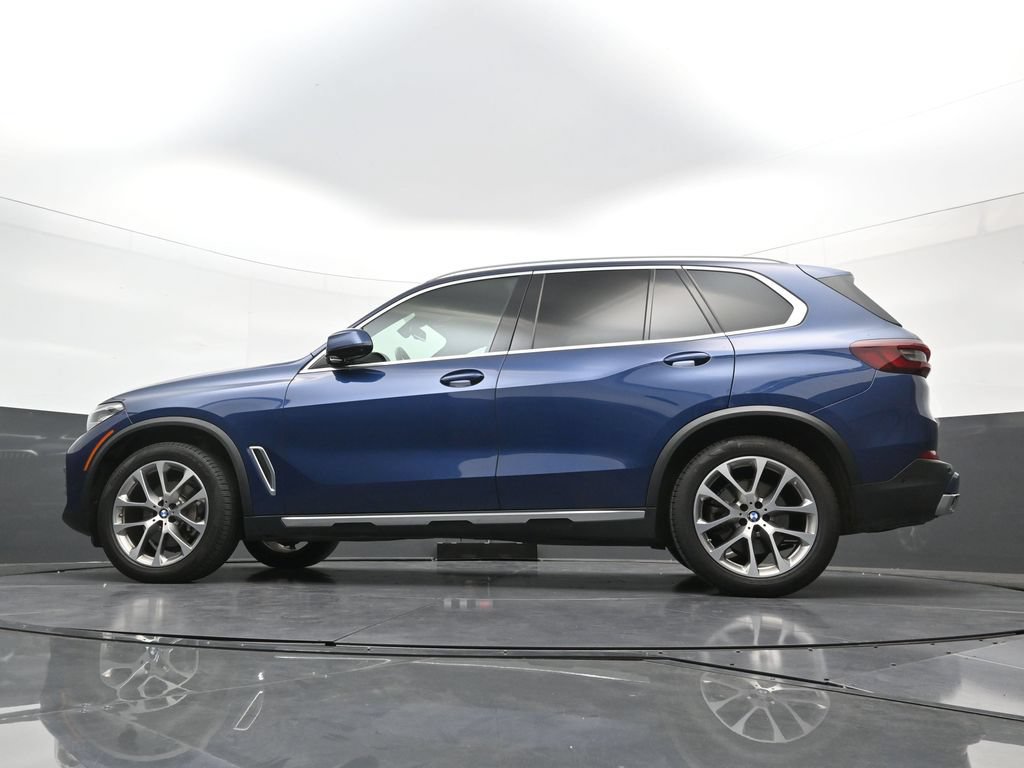 Used 2022 BMW X5 xDrive40i w/ Premium Package AWD/4WD image 24