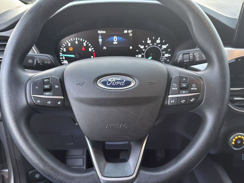 Used 2020 Ford Escape SE image 15
