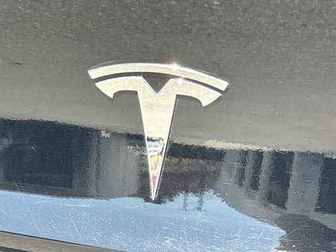 Used 2023 Tesla Model 3 Standard Range RWD image 11