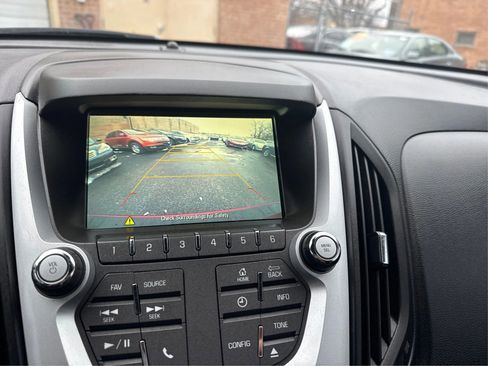 Used 2015 Chevrolet Equinox LT w/ Driver Convenience Package image 28