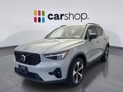 Used 2025 Volvo XC40 B5 Plus