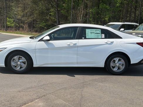 New 2026 Hyundai Elantra SE w/ Cargo Package image 8