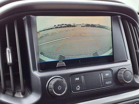 Used 2022 Chevrolet Colorado LT w/ Fleet Safety Package RWD image 8