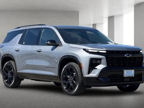New 2026 Chevrolet Traverse RS w/ LPO, Floor Liner Package FWD image 1