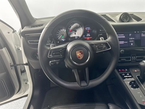 Used 2024 Porsche Macan S image 18