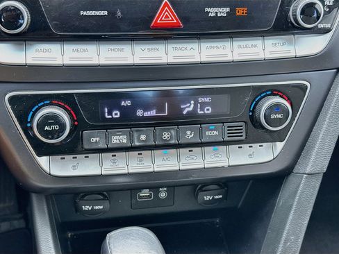 Used 2019 Hyundai Sonata Plug-In Hybrid FWD image 12