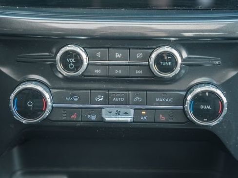 Used 2022 Ford F150 XLT w/ Equipment Group 302A High image 33