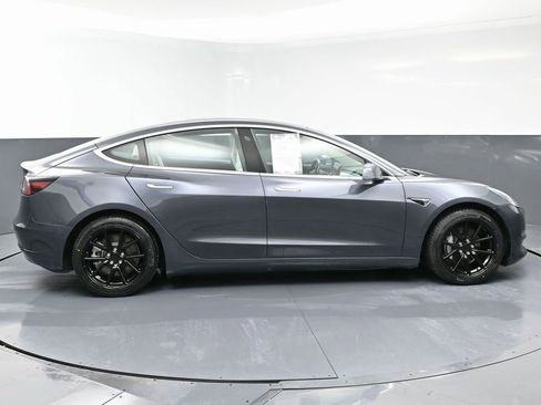 Used 2018 Tesla Model 3 Long Range image 7
