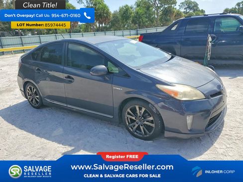 Used 2012 Toyota Prius Three w/ Plus Performance Pkg FWD image 5