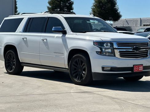 Used 2015 Chevrolet Suburban LTZ AWD/4WD image 10