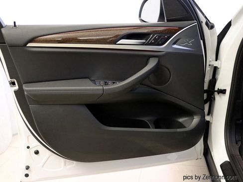 Certified 2024 BMW X3 xDrive30i w/ Premium Package w/ZPA image 26