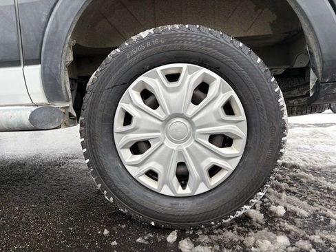 Used 2024 Ford Transit 250 Low Roof w/ Exterior Upgrade Package image 18