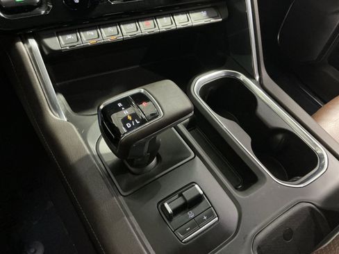 Used 2023 GMC Sierra 1500 Denali w/ Technology Package image 30