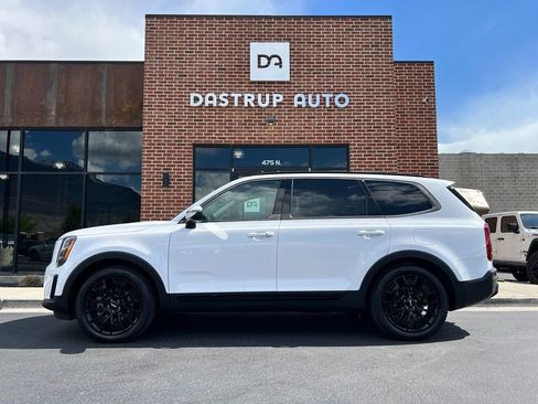 Used 2022 Kia Telluride EX w/ EX Premium Package AWD/4WD image 3