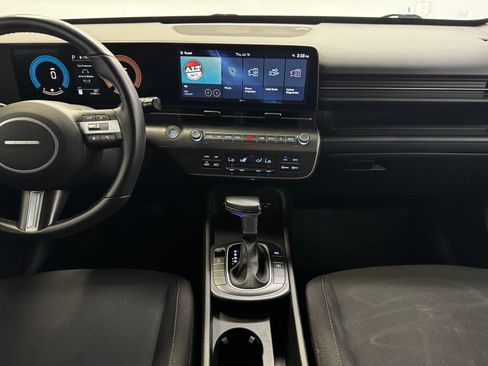 Used 2025 Hyundai Kona SEL AWD/4WD image 14