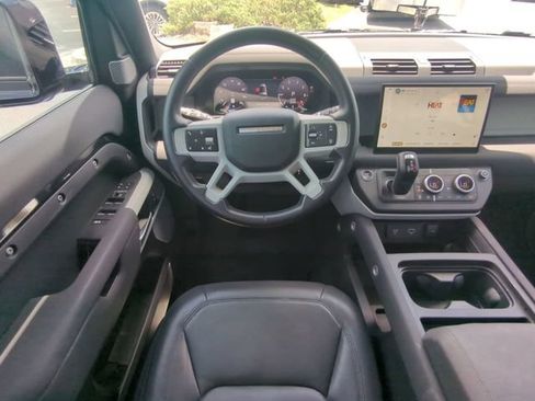 Used 2023 Land Rover Defender 130 SE AWD/4WD image 19