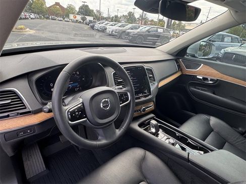 Used 2023 Volvo XC90 T8 Plus w/ Protection Package Premier image 13