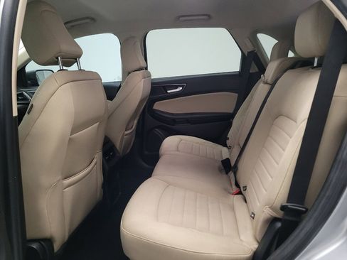 Used 2022 Ford Edge SE AWD/4WD image 18