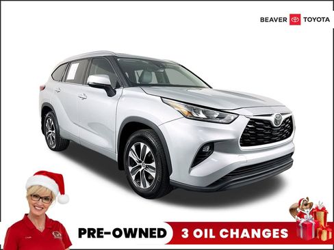 Used 2020 Toyota Highlander XLE image 1