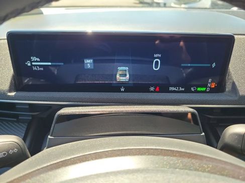 Certified 2025 Ford Mustang Mach-E Select w/ Comfort Package Lite RWD image 7