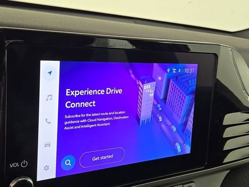 Used 2025 Toyota Camry SE image 17