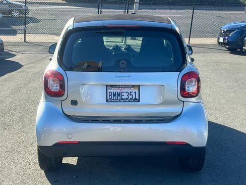 Used 2018 smart fortwo electric drive image 6
