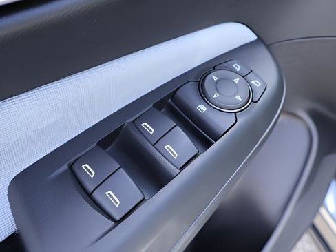 Used 2024 Buick Envista Preferred w/ Advanced Safety Package FWD image 13