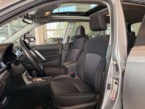Used 2015 Subaru Forester 2.5i Premium AWD/4WD image 9