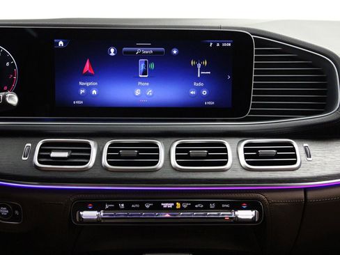 New 2026 Mercedes-Benz GLS 580 4MATIC image 10