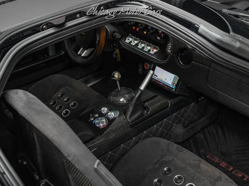 Used 2006 Ford GT image 25