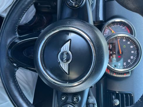 Used 2017 MINI Cooper Clubman S image 42