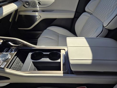 New 2026 Lincoln Nautilus Black Label w/ Jet Appearance Package image 13