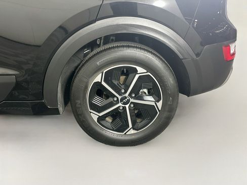 Used 2026 Kia Niro LX FWD image 11