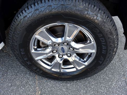 Used 2015 Ford F150 Lariat image 37