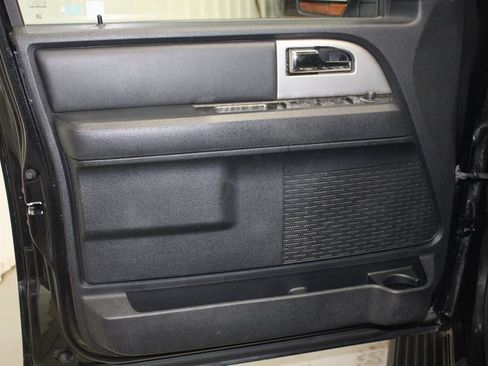 Used 2015 Ford Expedition Limited w/ Equipment Group 301A image 10