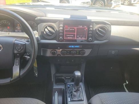 Certified 2023 Toyota Tacoma SR AWD/4WD image 21